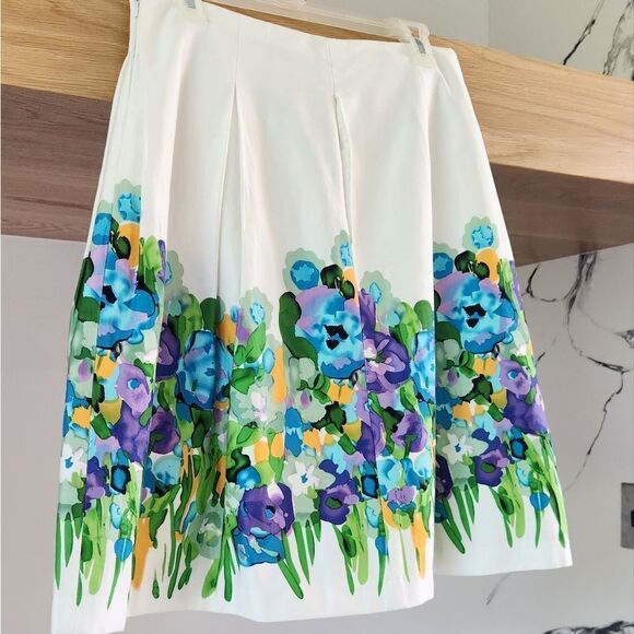 Vibrant Blue and Green Pleated Mini A-Line Skirt - Picture 2 of 5